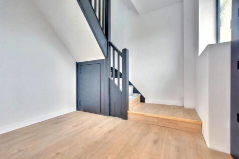 Entrance Hall_1.jpeg