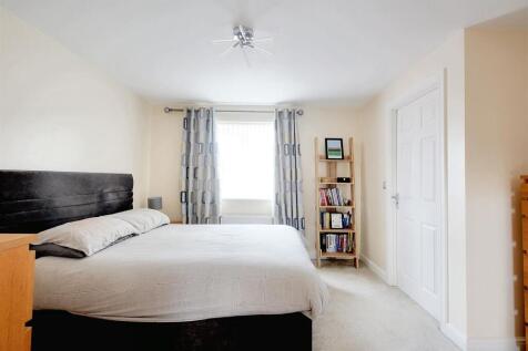 Bedroom 1_1.jpeg