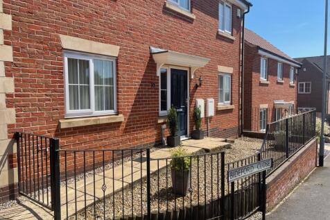 1 Bideford Close, NG3 5UP 3.jpg