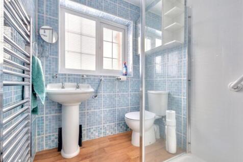 Shower Room.jpeg
