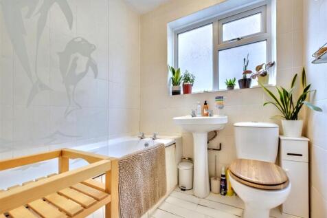 Bathroom.jpeg