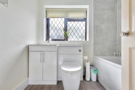 Bathroom.jpeg
