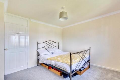 Bedroom One_1.jpeg