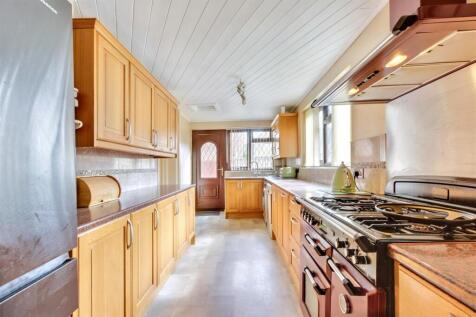 Kitchen_2.jpeg
