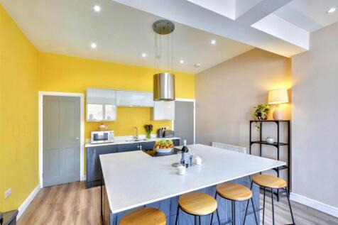 Kitchen_3.jpeg