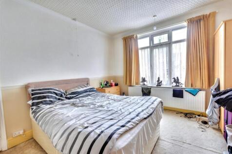 Bedroom One_2.jpeg
