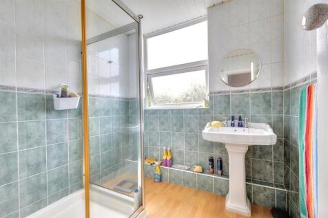 Shower Room.jpeg