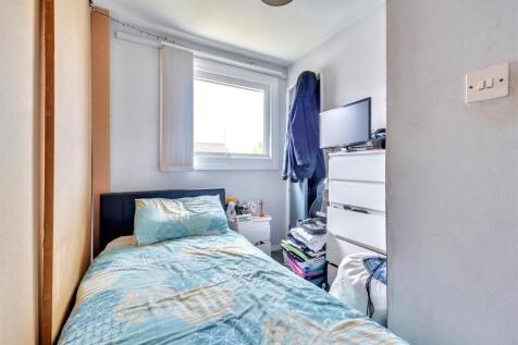 Bedroom One_1.jpeg