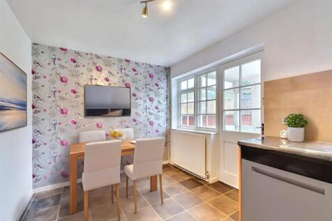 Kitchen (Virtual Furnishing).jpeg