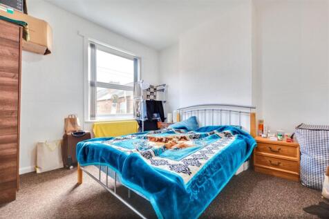 Bedroom One.jpeg
