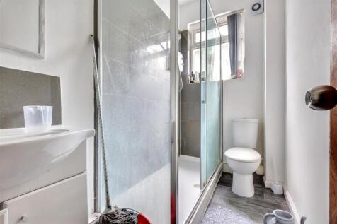 Shower Room.jpeg
