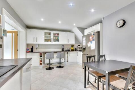 Kitchen_3.jpeg