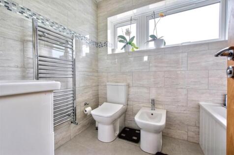 Bathroom.jpeg