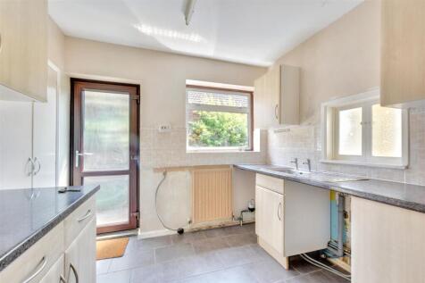 Kitchen_2.jpeg
