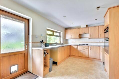 Kitchen_3.jpeg