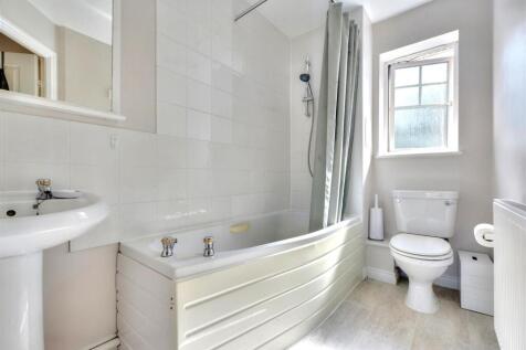 Bathroom.jpeg