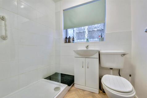 Shower Room_1.jpeg