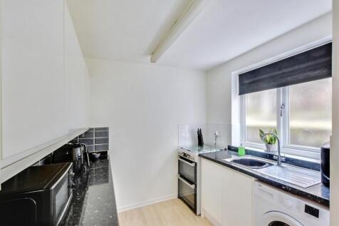 Kitchen_1.jpeg