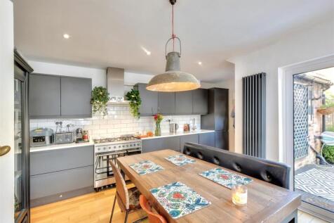 Kitchen_1.jpeg