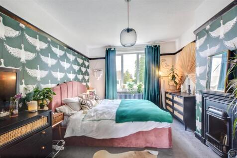 Bedroom One_3.jpeg