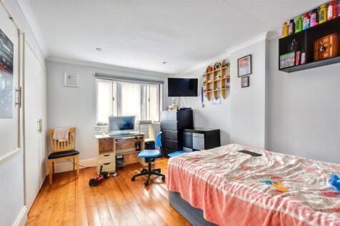 Bedroom One_1.jpeg