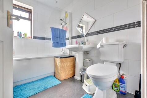 Bathroom.jpeg