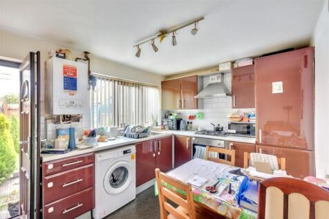 Kitchen_2.jpeg