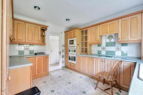 Kitchen_1.jpeg