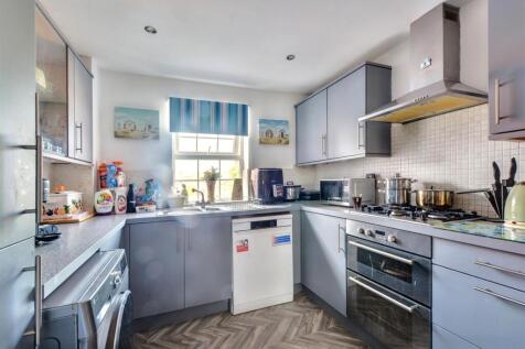 Kitchen_.jpeg
