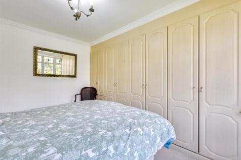 Bedroom 1_3.jpeg