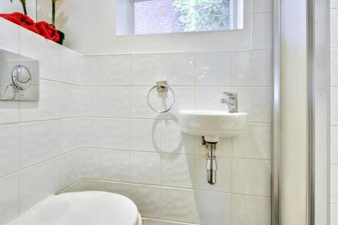 Shower Room_1.jpeg