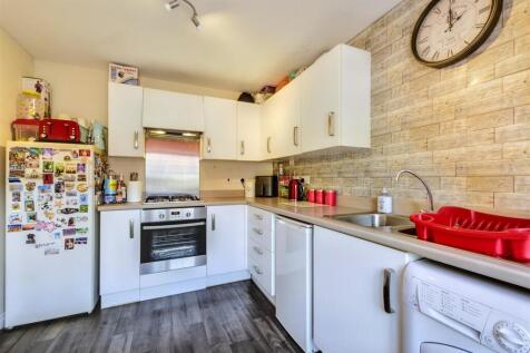 Kitchen_1.jpeg