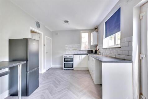 Kitchen_4.jpeg