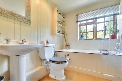 Bathroom.jpeg
