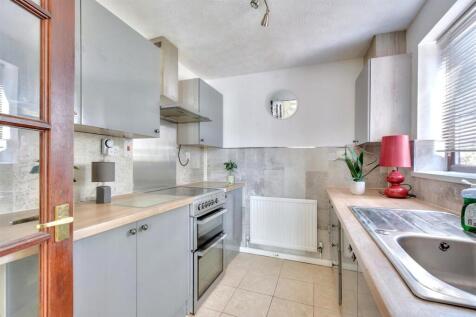 Kitchen_2.jpeg