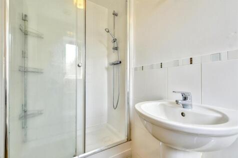 Bedroom 1 Ensuite_2.jpeg