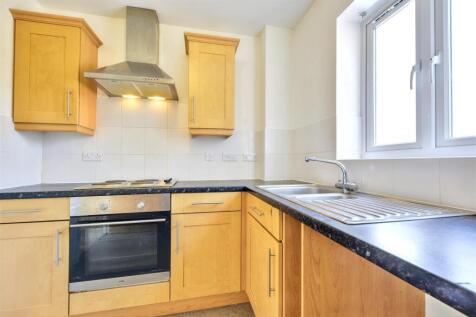 Kitchen_2.jpeg