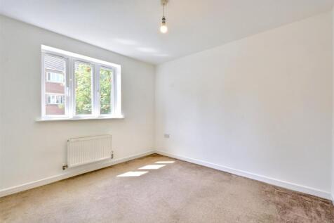 Bedroom 2_1.jpeg