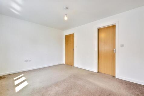 Bedroom 1_3.jpeg