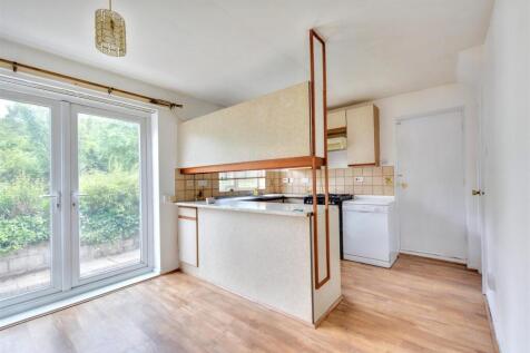 Kitchen_2.jpeg