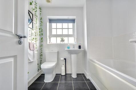 Bathroom.jpeg