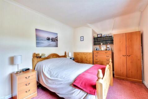 Bedroom One_1.jpeg