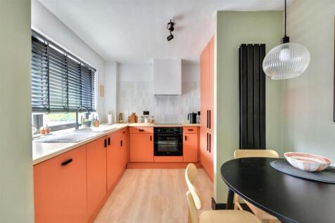 Kitchen_1.jpeg