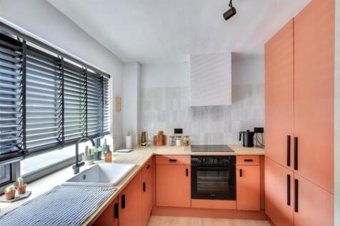 Kitchen_3.jpeg