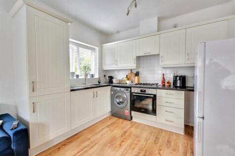 Kitchen_1.jpeg
