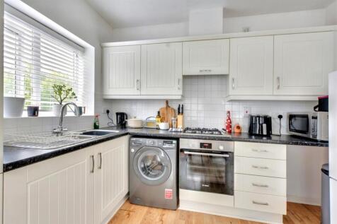 Kitchen_2.jpeg