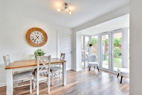 Dining Room_3.jpeg
