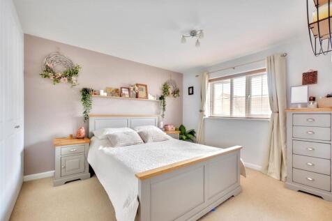 Bedroom One.jpeg