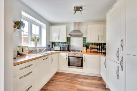 Kitchen_1.jpeg