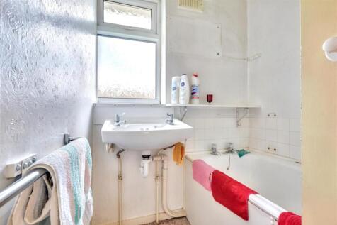 Bathroom.jpeg